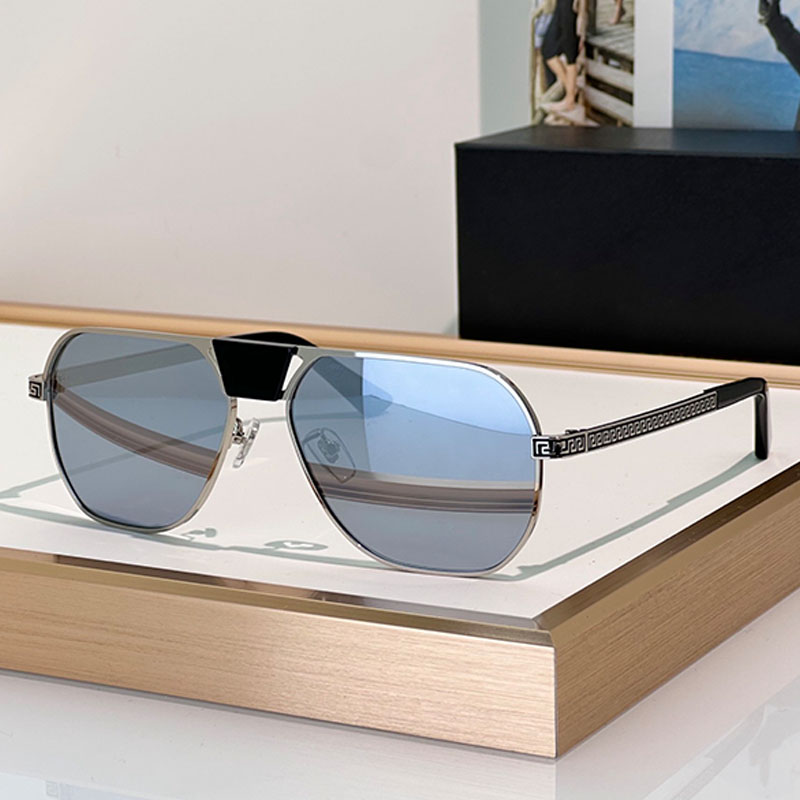 Luxury Designer Mens Pilot Sunglasses Metal Maze Shaped Legs Grey Gold Plated Mirror Lens Glasses VE4522U Driving Leisure Camping Style UV400 with b