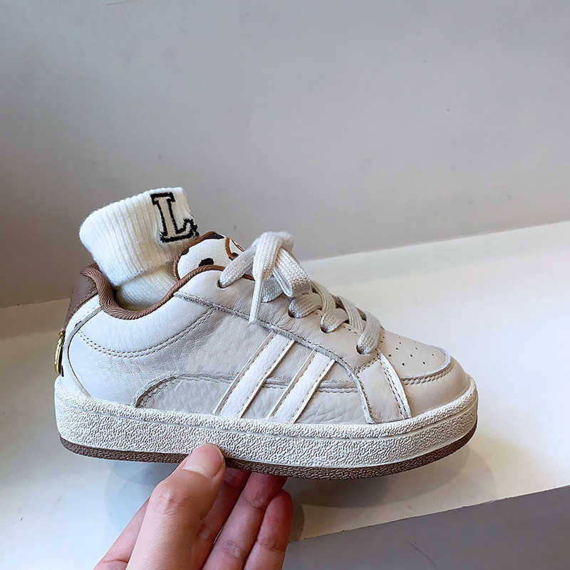 Korean-style children's sneakers 2026 spring and autumn girls' white shoes breathable boys' casual shoes soft-soled student shoes L26