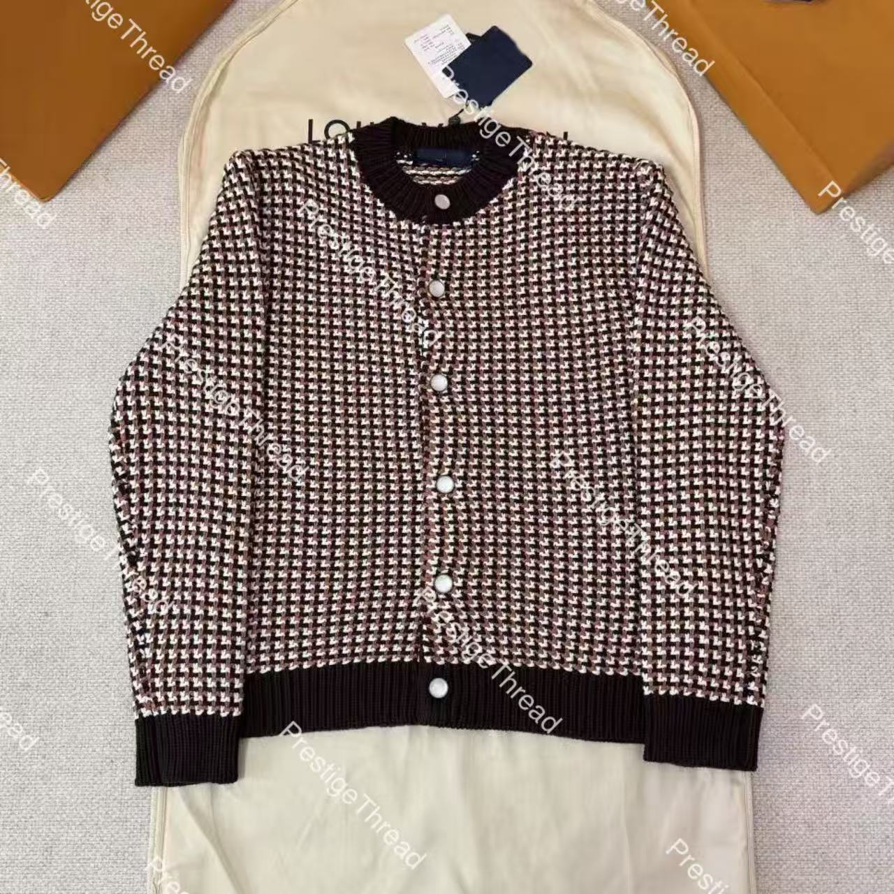 26ss Chunky Knit Houndstooth Color-Block Cardigan with Pearl Buttons Designer Men's Sweater Unisex