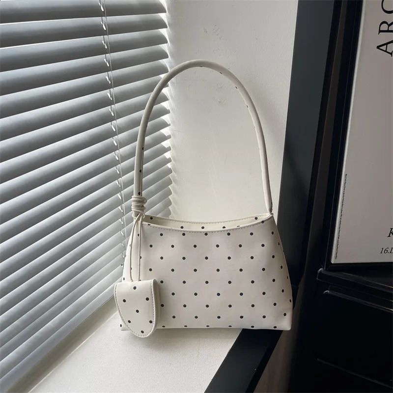 Korean Versatile Polka Dot Shoulder Bags for Women Simple Solid Color Ladies Underarm Bag Fashion Portable Female Zipper Handbag 260917