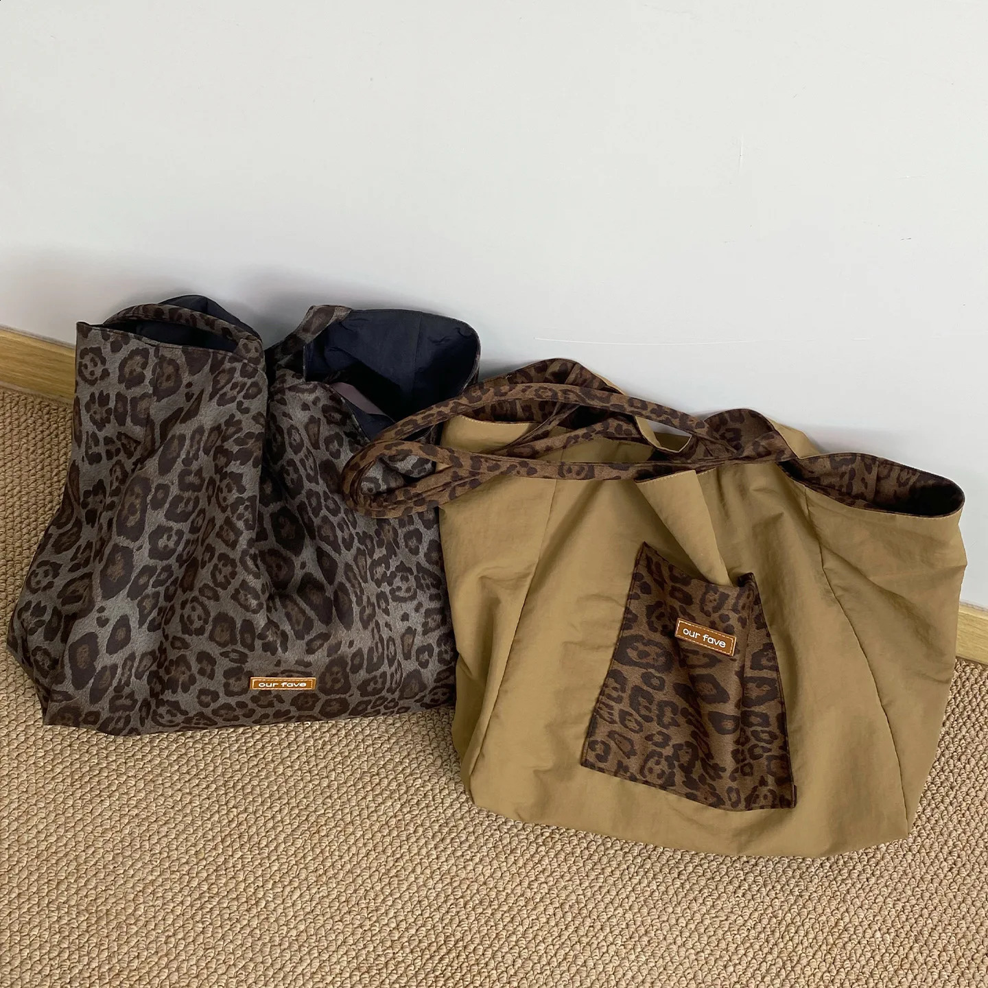 Leopard Print Suede Double-sided Shoulder Bags for Women Versatile Large Capacity Ladeis Tote Autumn Vintage Female Handbags 260917