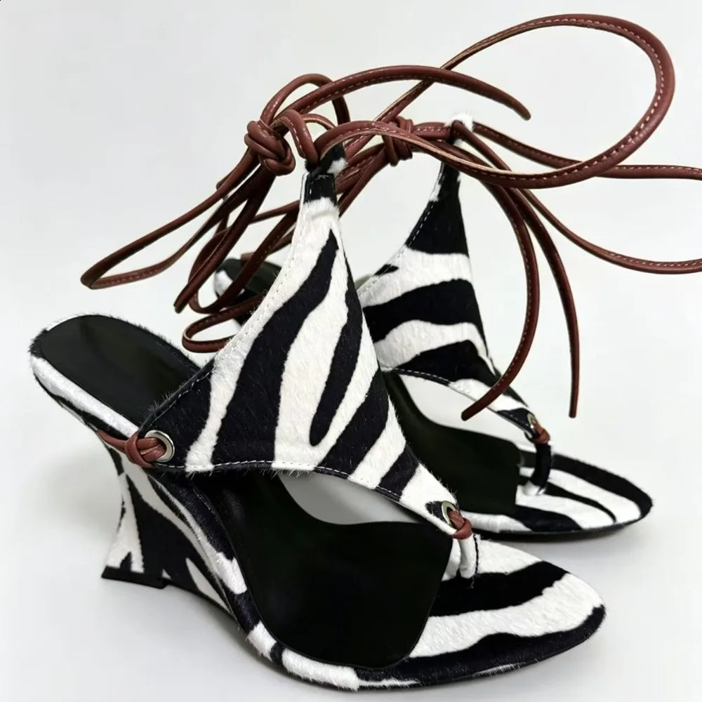Print Wedge Heel Sandals Women's Lace-Up Flip Flops with Ankle Straps Animal Pattern Footwear for Summer Parties Street Style 260917