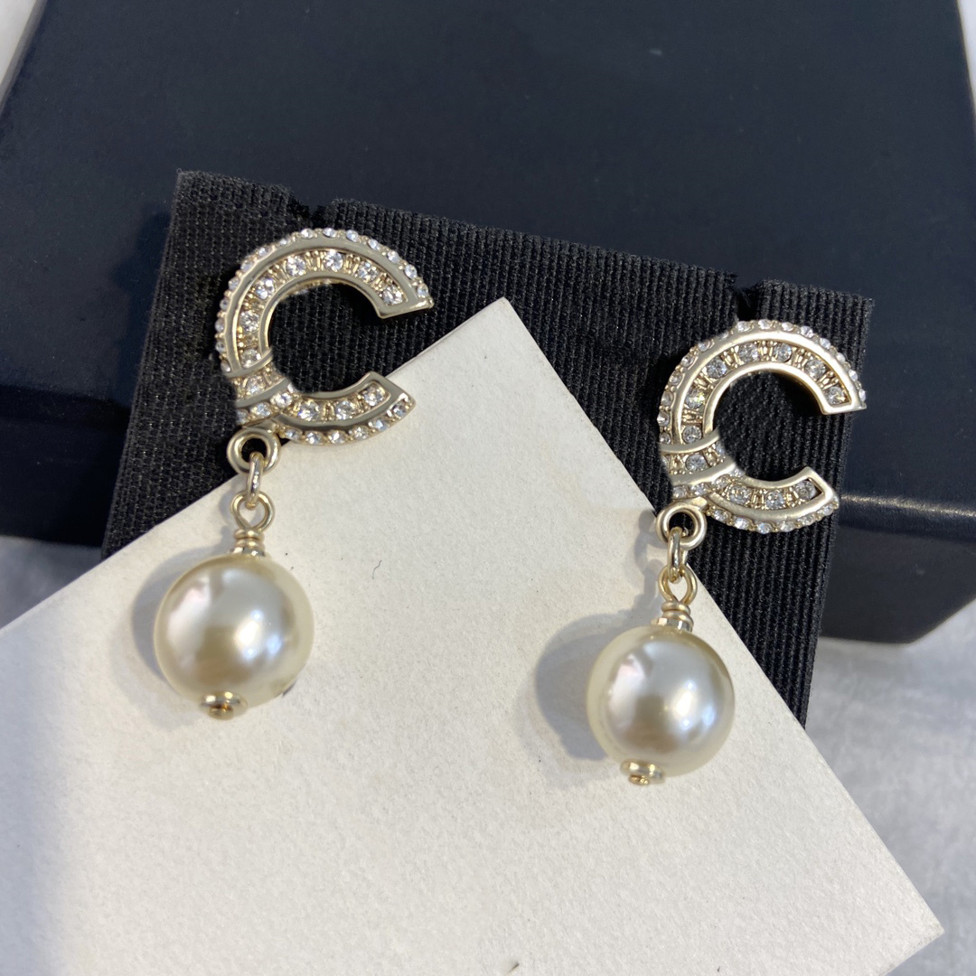 Designer Stud Earrings C Luxury Women Fashion Jewelry Earing Metal Diamond Letters Pearl Earring cjeweler Woman cc hgfv56fg