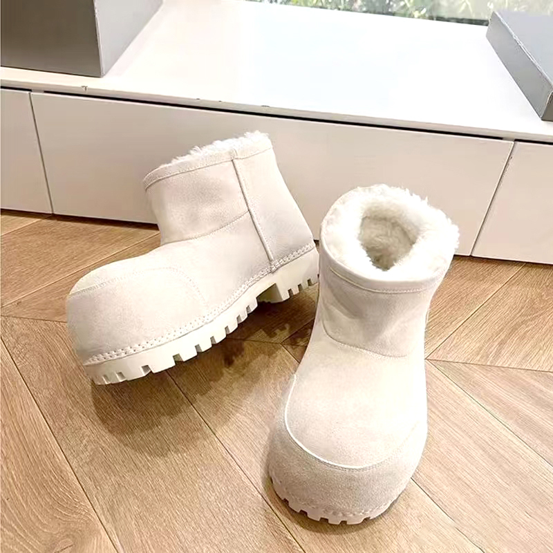 Suede Chunky Platform Ankle Boots Round Toe Lug Sole Fleece Lined Luxury Warm Footwear womens mens Pull On Designer Winter Shoes Outdoor Cold Weathe
