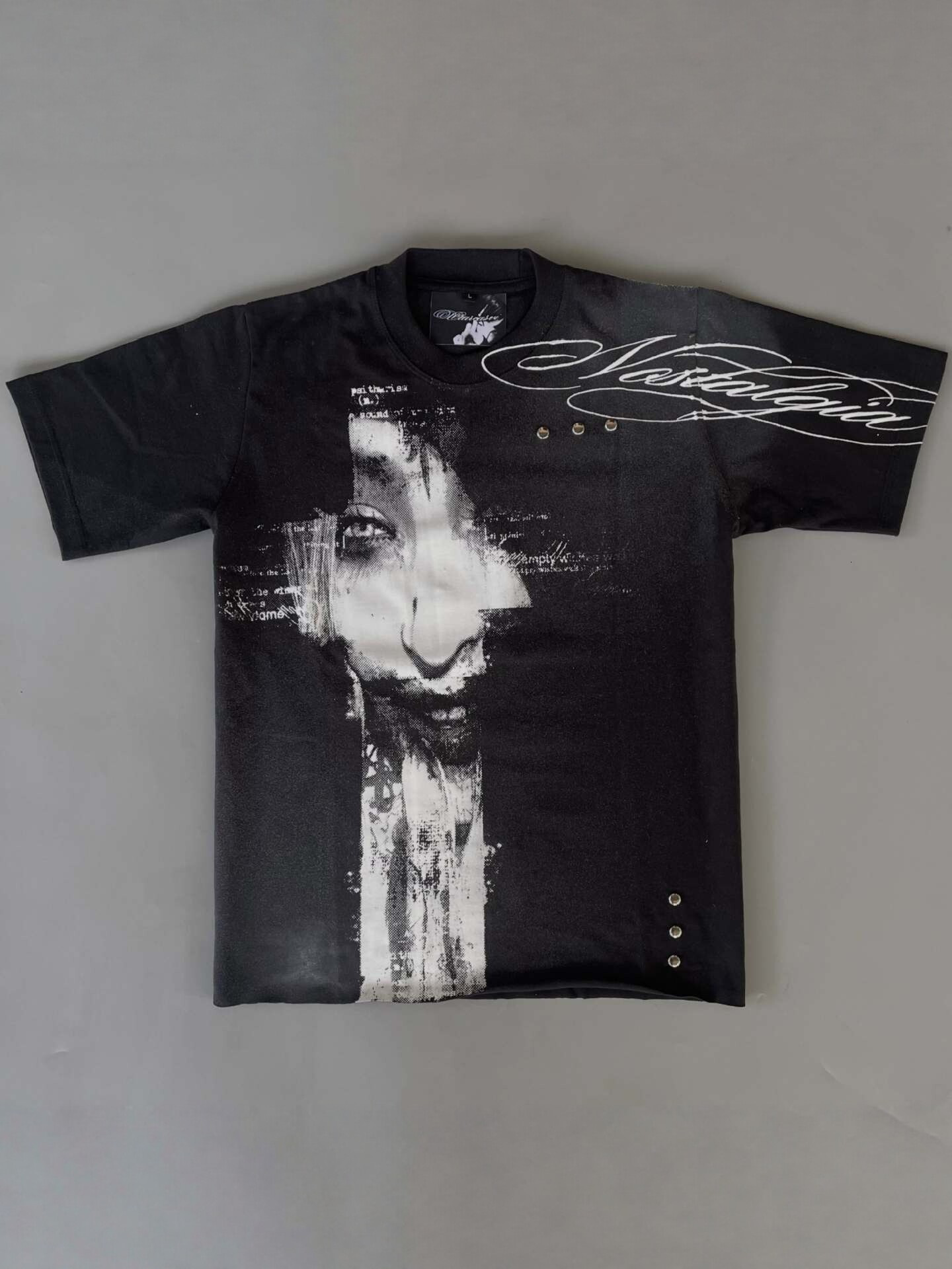 European and American cross-border portrait print, rivet-decorated T-shirt, vintage distressed style, loose fit, trendy high-street short-sleeve, un