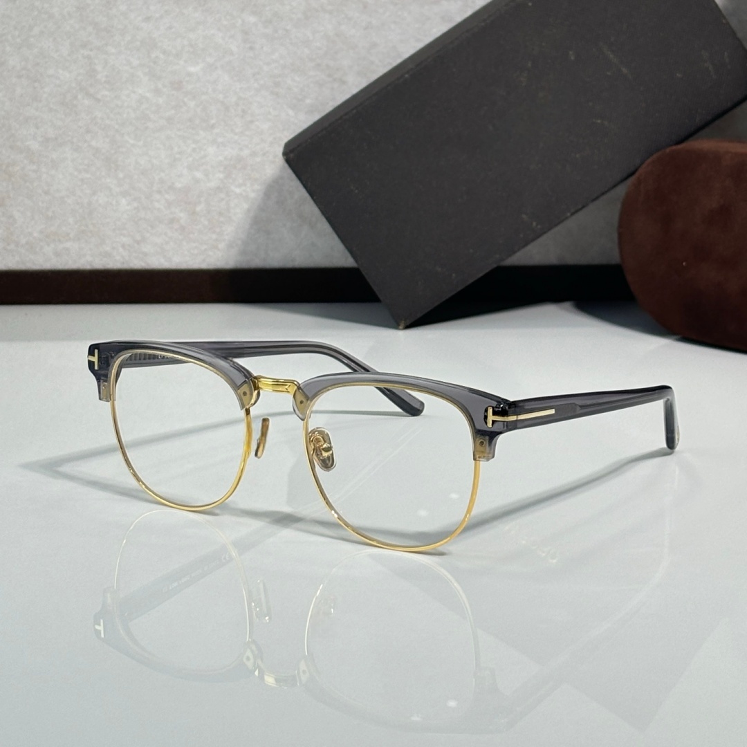 Vintage Thick Square Sunglasses Silver T Logo Multi Color Lens Acetate Frame Driving Outdoor Shades