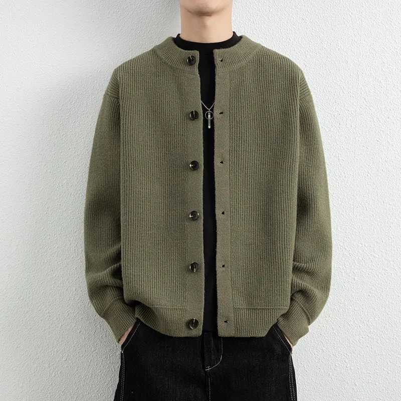 Casual Button Knitted Cardigan Men's Autumn New Versatile Simple Sweater Coats Straight Loose Round Neck Jumpers Gentle Cleanfit S260918X0Z2