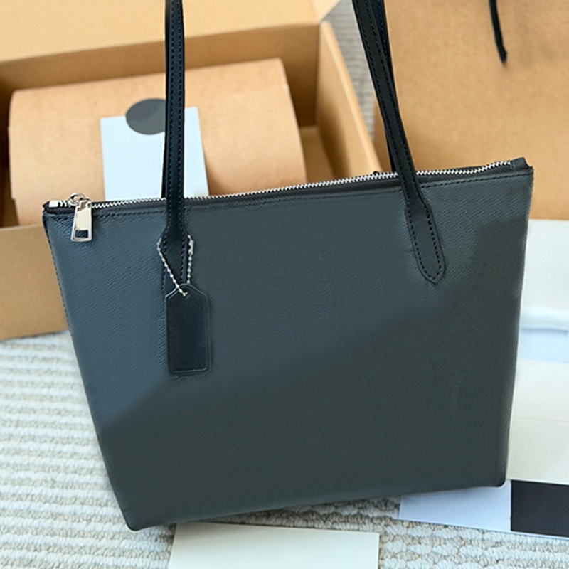 Retro tote bag fashionable commuter bag classic floral bag luxury designer bag women's shoulder bag high-end handbag practical crossbody bag