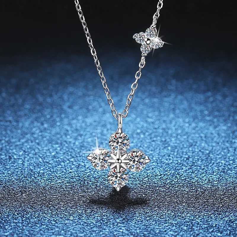 1.2cttw Real Moissanite Four Leaf Clover Pendants Necklaces for Women 925 Sterling Silver Luxury Diamond Quality Jewelry Gifts Q260916