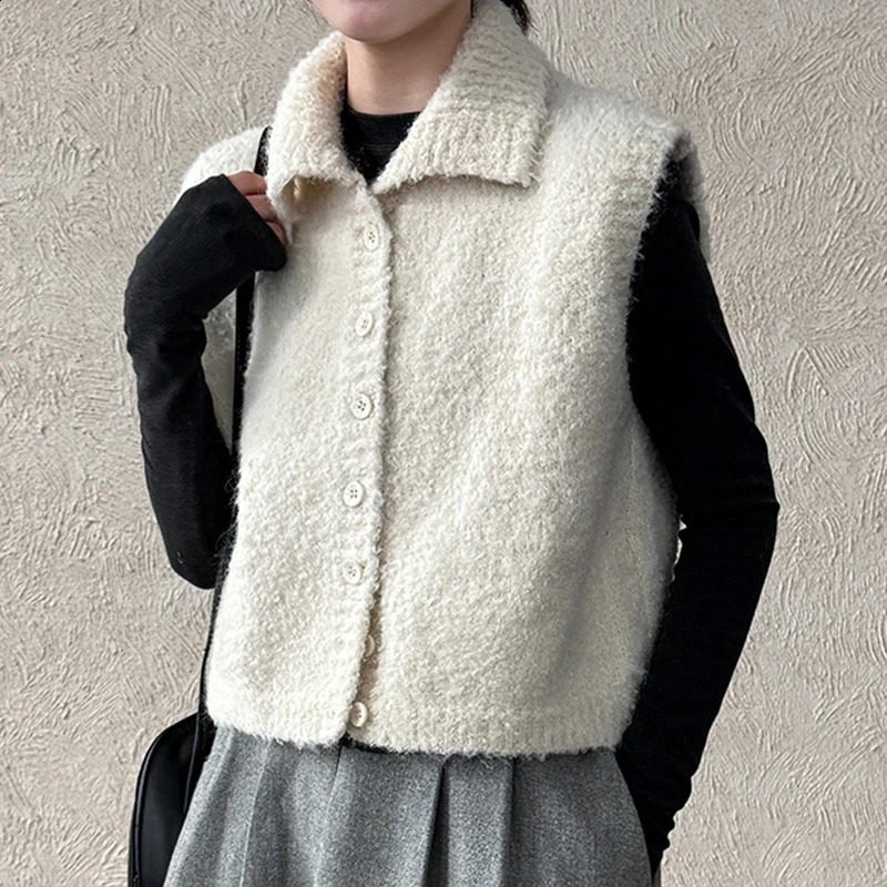 Autumn Winter Soft Wool Blend Vest Women Fashion Stand Up Collar Knit Sweater Vest Woman Solid Single Breasted Sleeveless Tops 260918