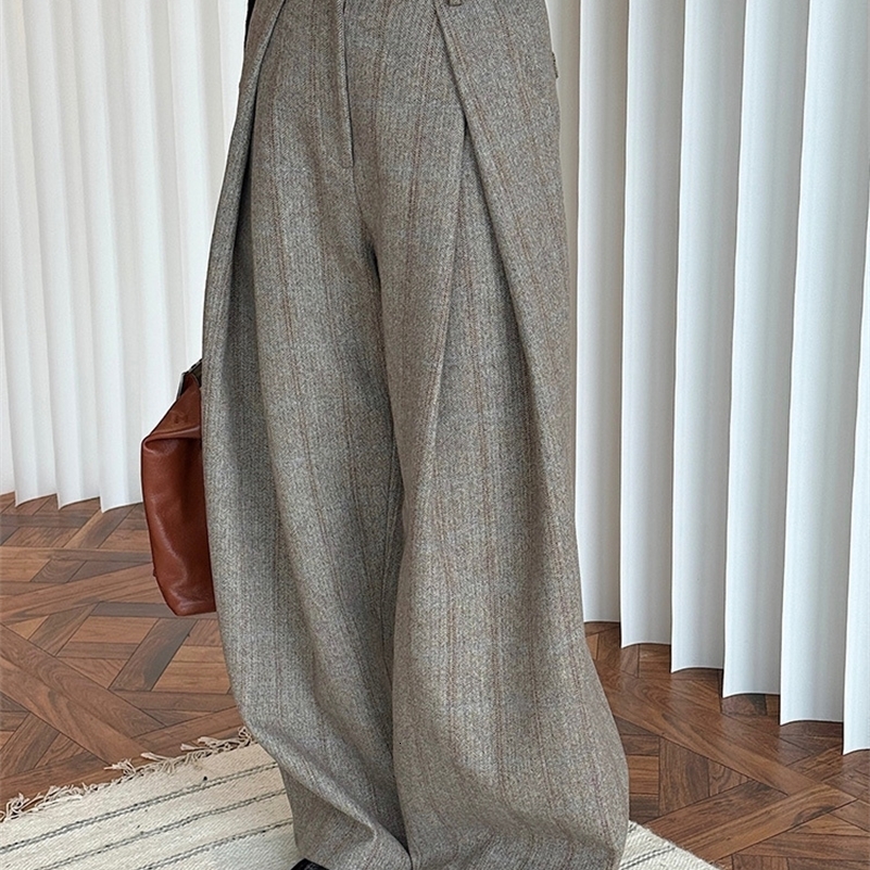 EAM High Waist Brown Striped Pleated Long Thick Wool Wide Leg Pants Trousers Women Fashion tides Autumn Winer 2026 1DH7548 260826