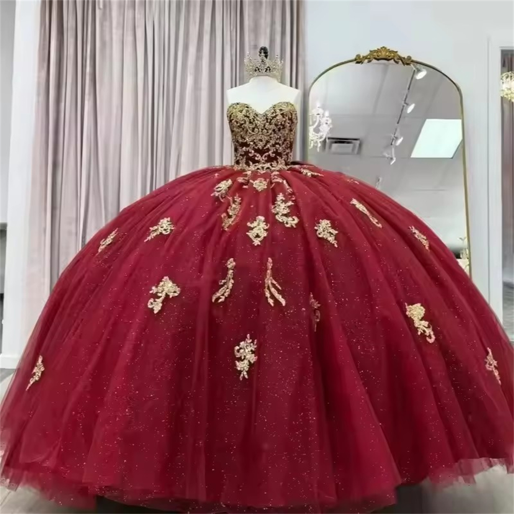 Ball Gown Quinceanera Dresses Burgundy Glittering Princess XV Tulle Lace Formal Plus Size Customized Sweet 15 16 Birthday Party Gowns Vestidos De 15
