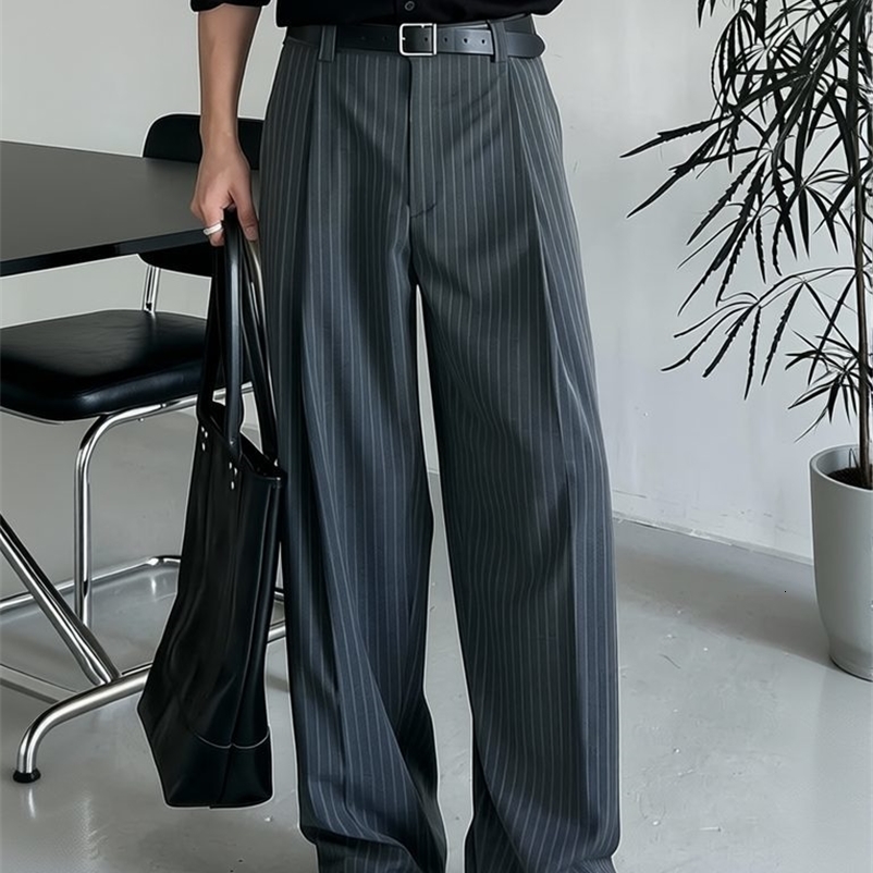 Minimalist Gray Leg Trousers Men Vintage Ice Silk Suit Pants Work Wear Old Money Straight Casual Loose Trousers 260917