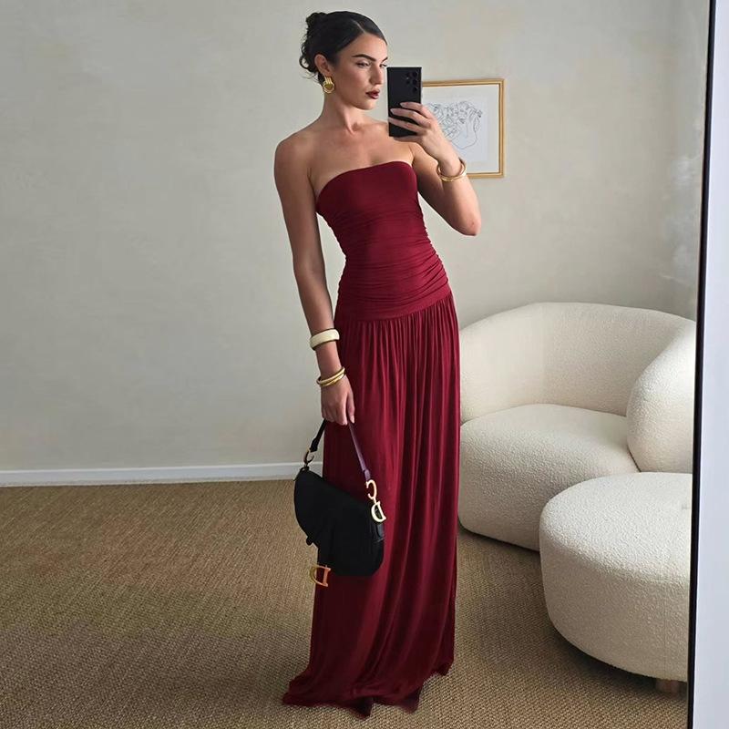 Robe longue sans manches sans bretelles pour femme, corsage froncé, jupe large et fluide, tissu doux et extensible, robe élégante au sol
