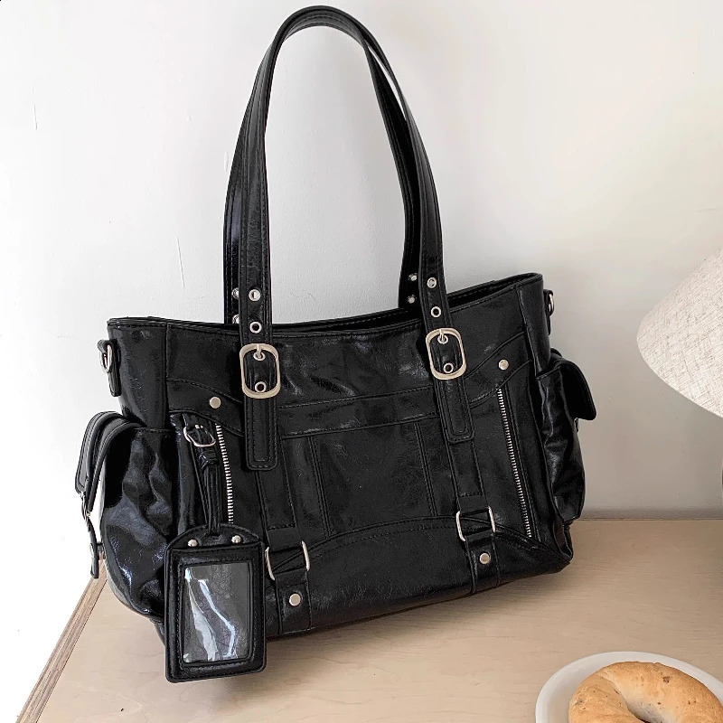 Sweet Cool Large Capacity Tote Handbags for Women Y2K Locomotive Shoulder Bags High Quality Ladies Crossbody Bag with Purse 260917