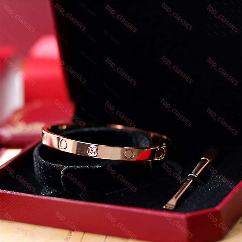 Cartixx Bracelet Designer Luxury Jewelry High Quality 18K Gold Diamonds Carted Bracelet Women Non Fading Bracelet Wedding Valentine's Day Charm