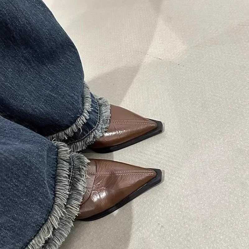 boots Korean brown pointed short women's shoes 2025 new fashionable and versatile stylish and slim boots with thick heels D2609161