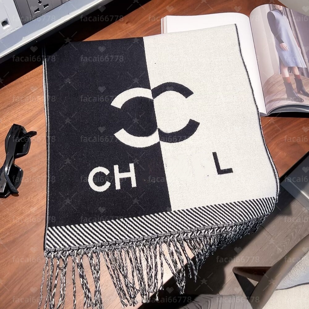 Designer scarf Women's winter cashmere scarf echarpe sjaal Men Women winter scarves ladies Shawls Big Letter wraps pattern plaid designer women