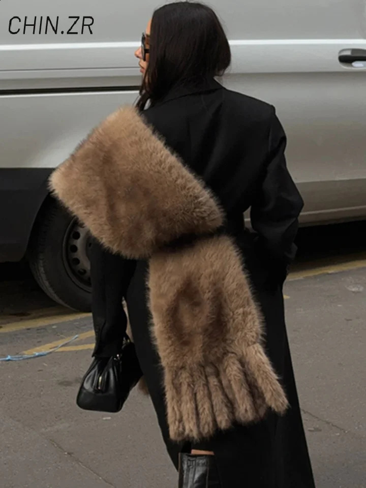 Warm Brown Faux Fur Tassel Long Scarf Women Elegant All-match y Muffler Winter Lady Street Chic Scarves 260917
