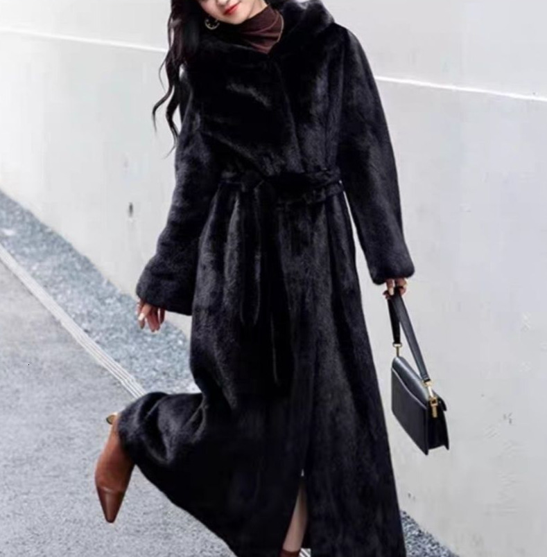 New Winter Eco-Friendly For Women, Long Over-The-Knee, Loose Fit With Hood And Belt, High-End Mink Fur Coat