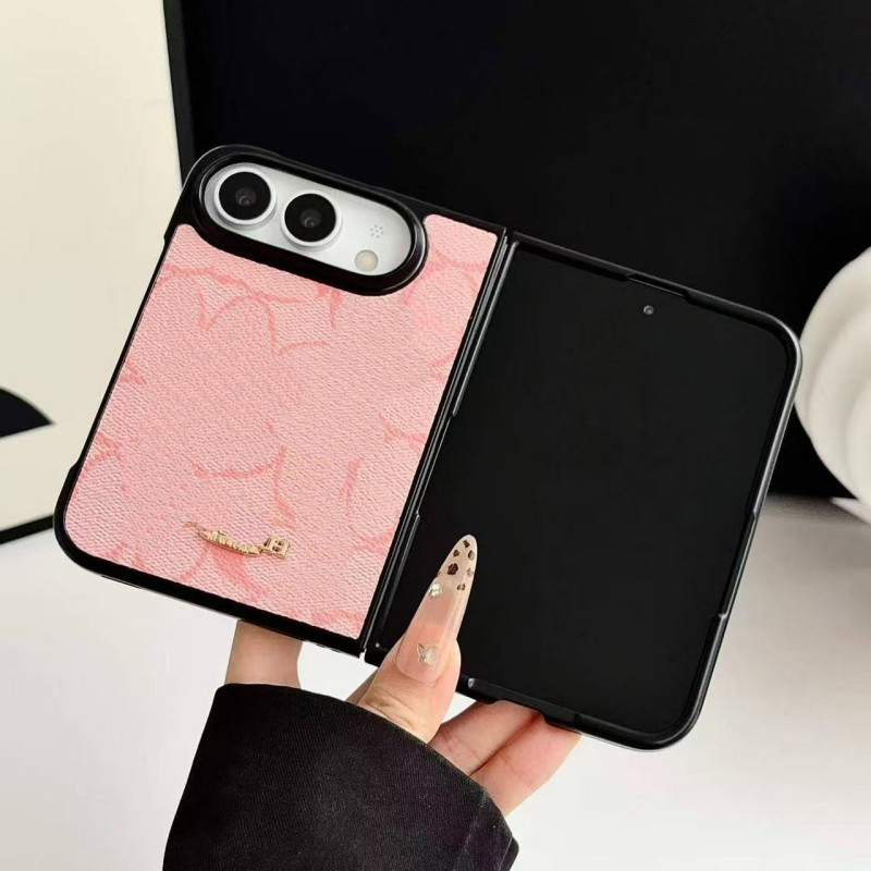 Pink Vintage c Pattern PU Leather Phone Case For iPhone Duo Ultra 18 17 Pro Max 16 15 14 13 12 , Luxury Metal Decor Shockproof Full Wrap Protective