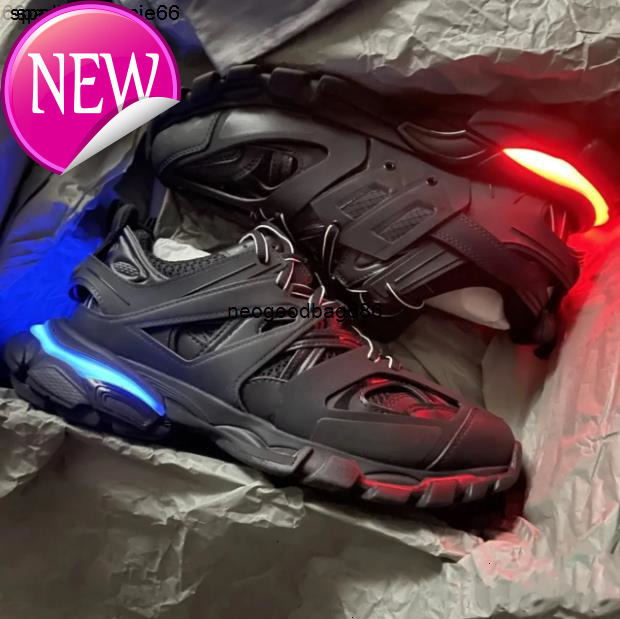 Track LED Sneaker shoes track 3 30 Designer Shoes Men Women Triple white black leather trainers sports Tracks Jogging Walking With Box size 3545 X24