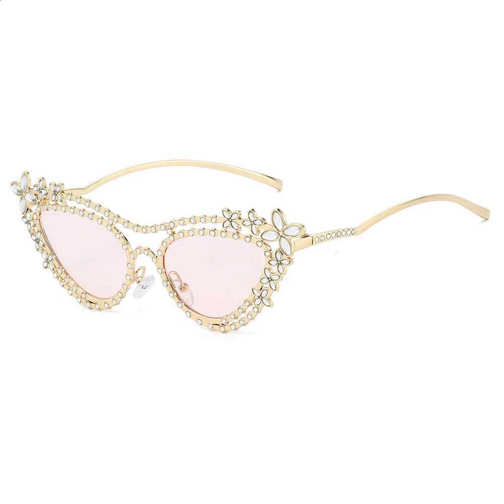 Diamond 2025 Women Luxury Sunglasses Flash Sun Shades Ladies Party Ins Fashion Metal Cat Eye Glasses UV400 N260814