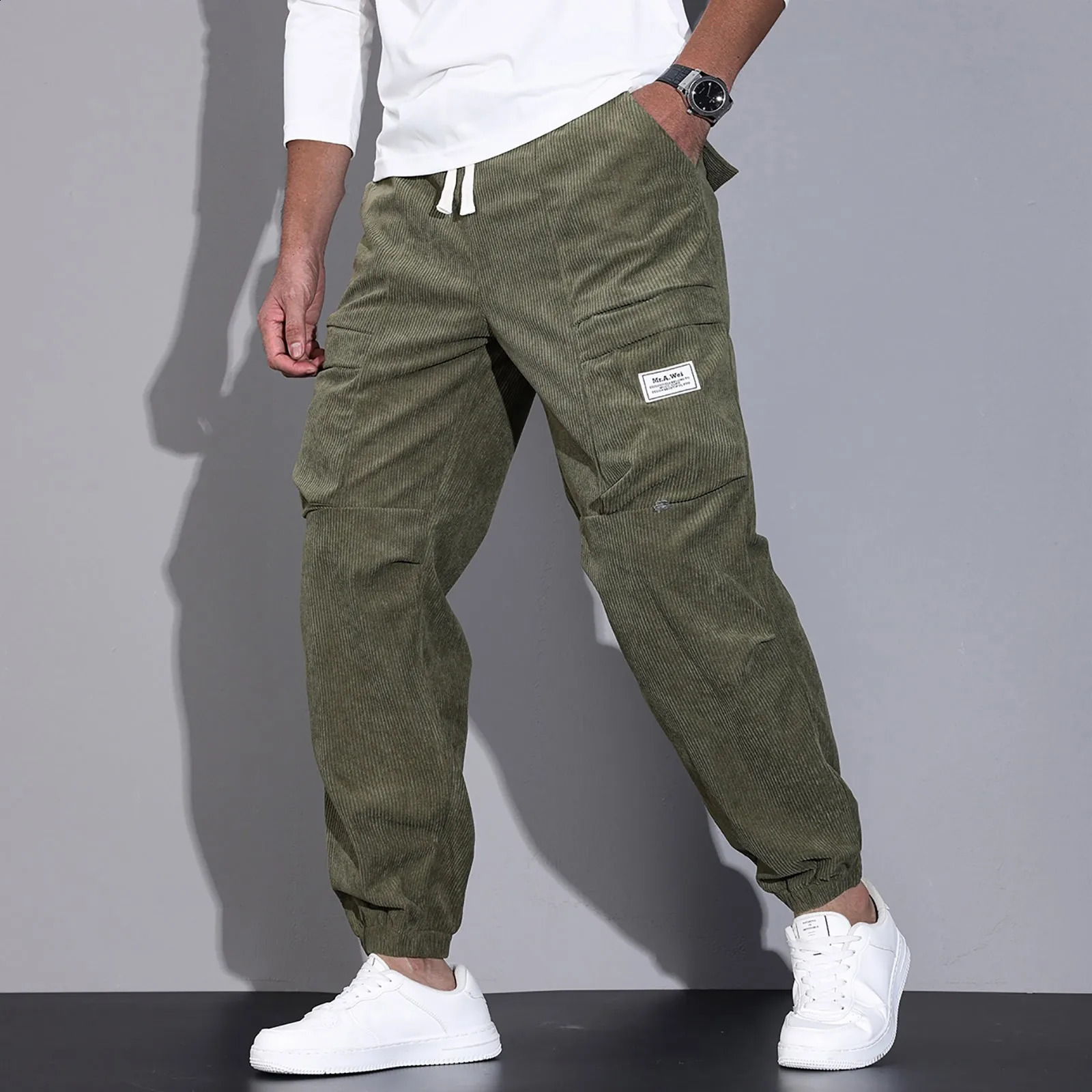 Corduroy Cargo Pants For Men Male Casual Loose Straight Leg Workwear Pants With Pockets Stirped Texture Fashionable Bottoms 260917