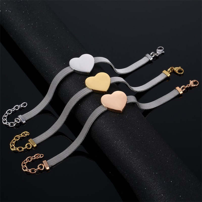 bestseller in Europe and America: 18K gold-plated stainless steel three-color smooth heart-shaped mesh bracelet, available for wholesale
