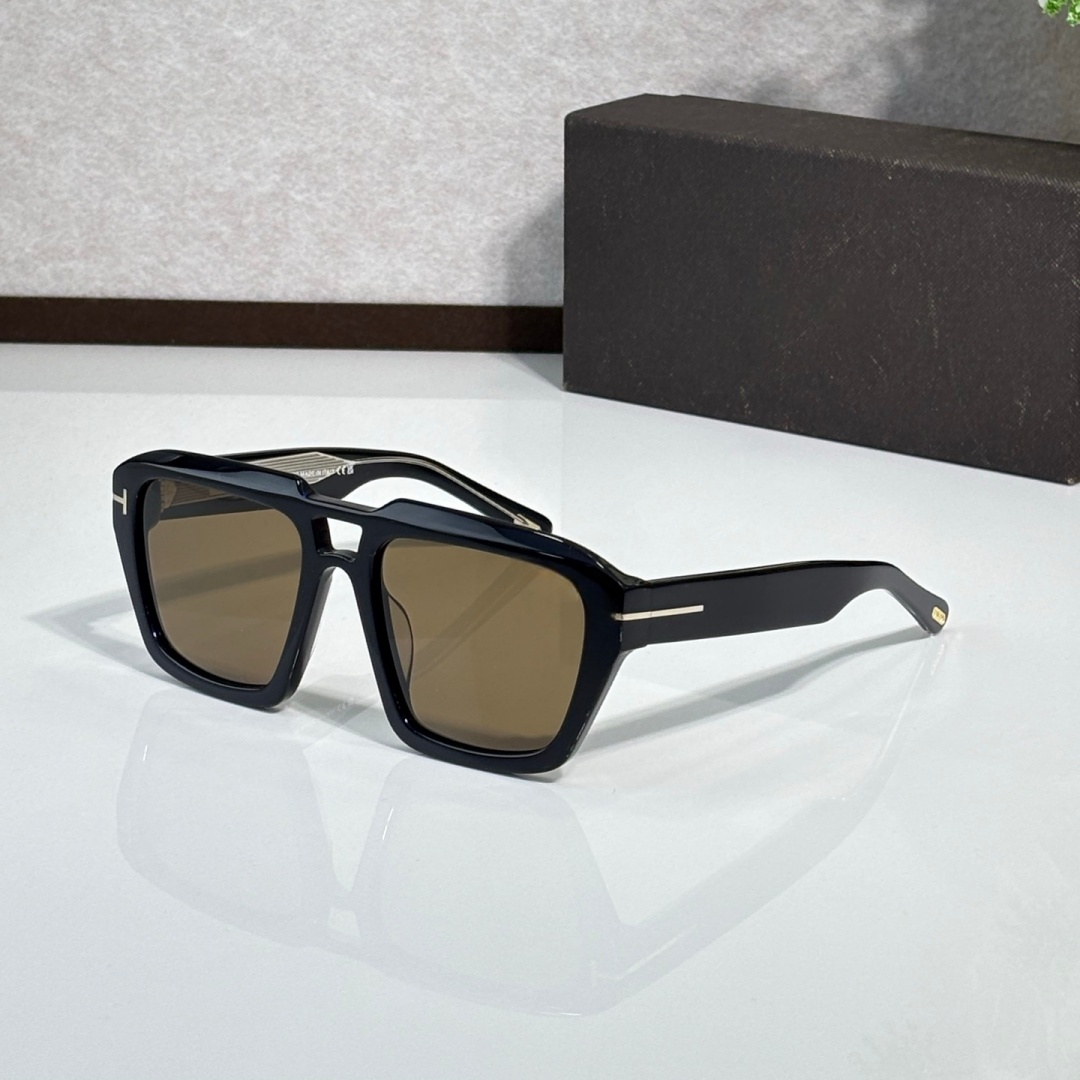 Vintage Double Bridge Thick Square Sunglasses Gold T Logo Multi Color Lens Fashion Streetwear Eyewear