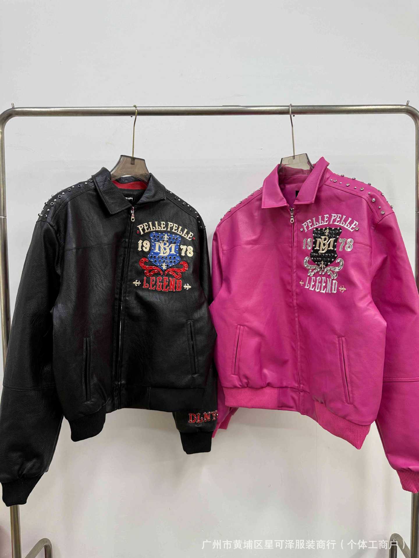 Free shipping. Brand new. Top quality. Men's and women's embroidered diamond-studded hip-hop retro motorcycle leather jacket.