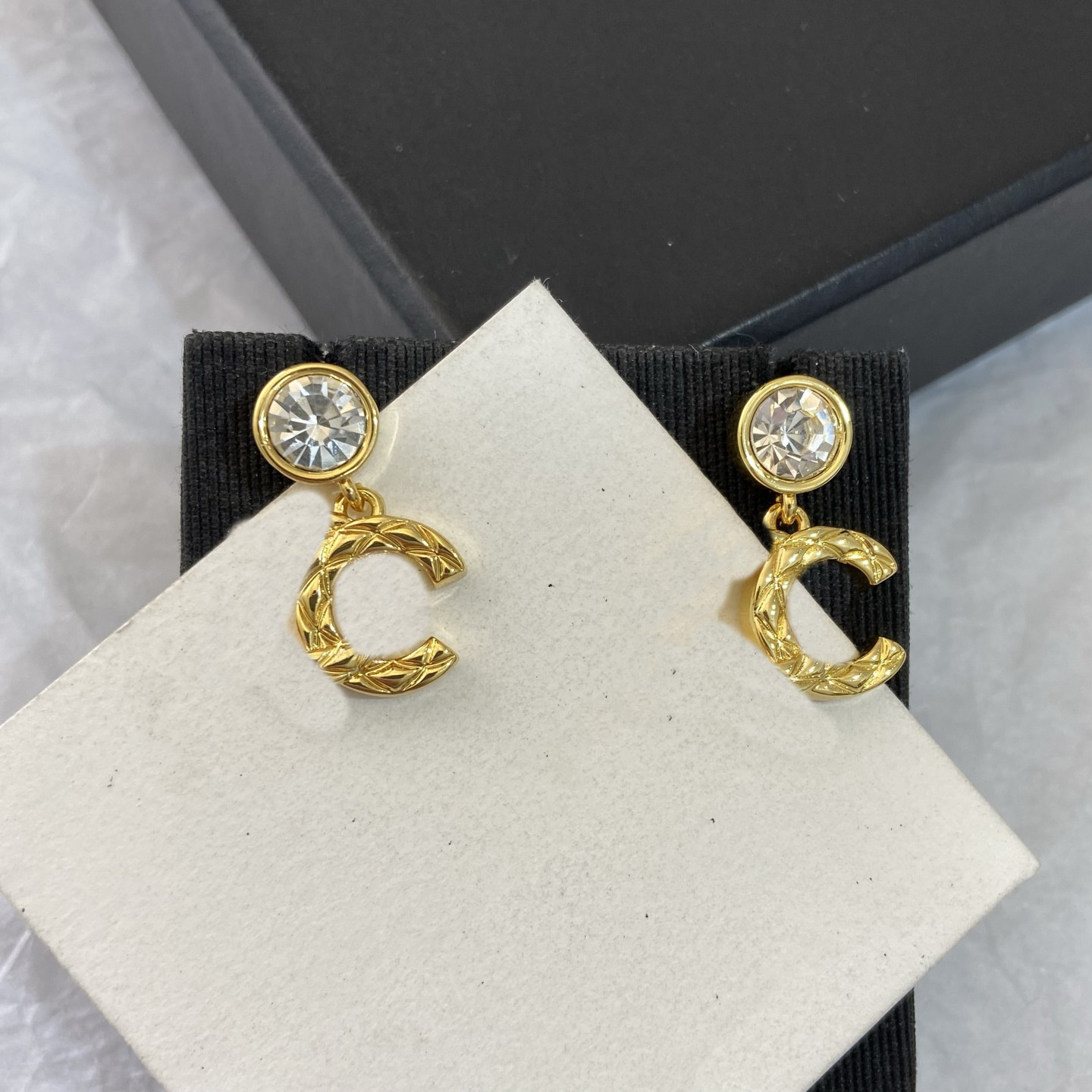 Designer Stud Earrings C Luxury Women Fashion Jewelry Earing Metal Diamond Letters Pearl Earring cjeweler Woman cc jkgh56