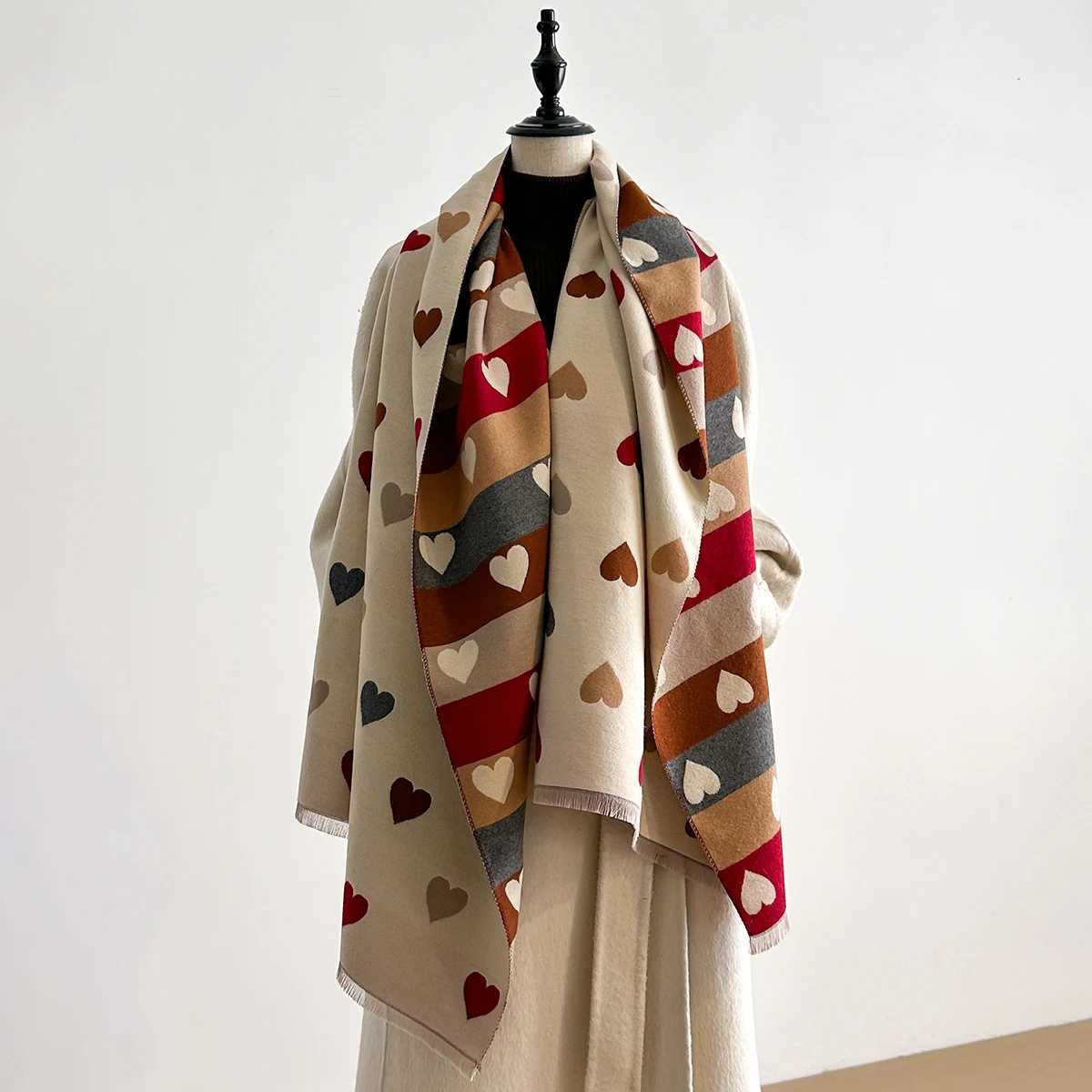 Autumn Winter Retro Imitaion Cashmere Shawl Fashion Woman Versatile Heart Double-sided Color Matching Pashmina Thick Warm Scarf X260917