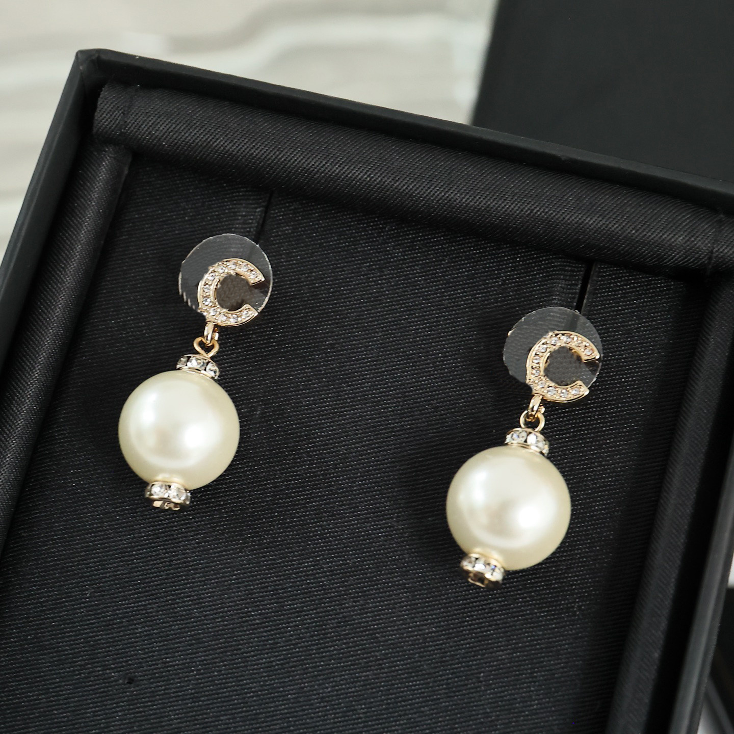Designer Stud Earrings C Luxury Women Fashion Jewelry Earing Metal Diamond Letters Pearl Earring cjeweler Woman cc ghkjh56f
