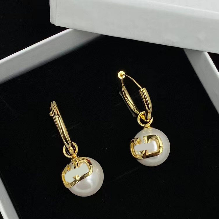 Delicate 925 Silver Letter Dangle Designer Womens Exquisite Design Inlay Pearl Crystal Earring Romantic Date Party Jewelry Valentines Gifts