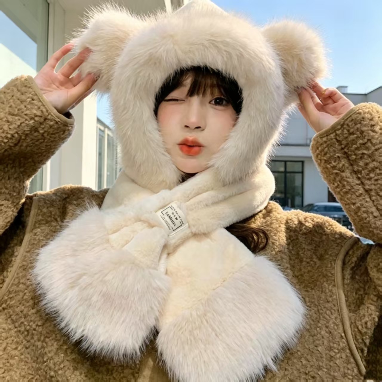 Cute bear-ear plush hat scarf set, a two-piece outfit women, new winter style, thickened for warmth, and designed to protect ears from the cold