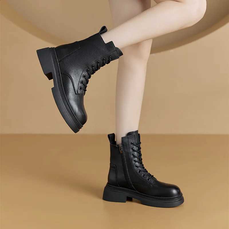 Korean 2025 autumn/winter leather version thick soled short boots for women with lace up casual women's boots D2609161