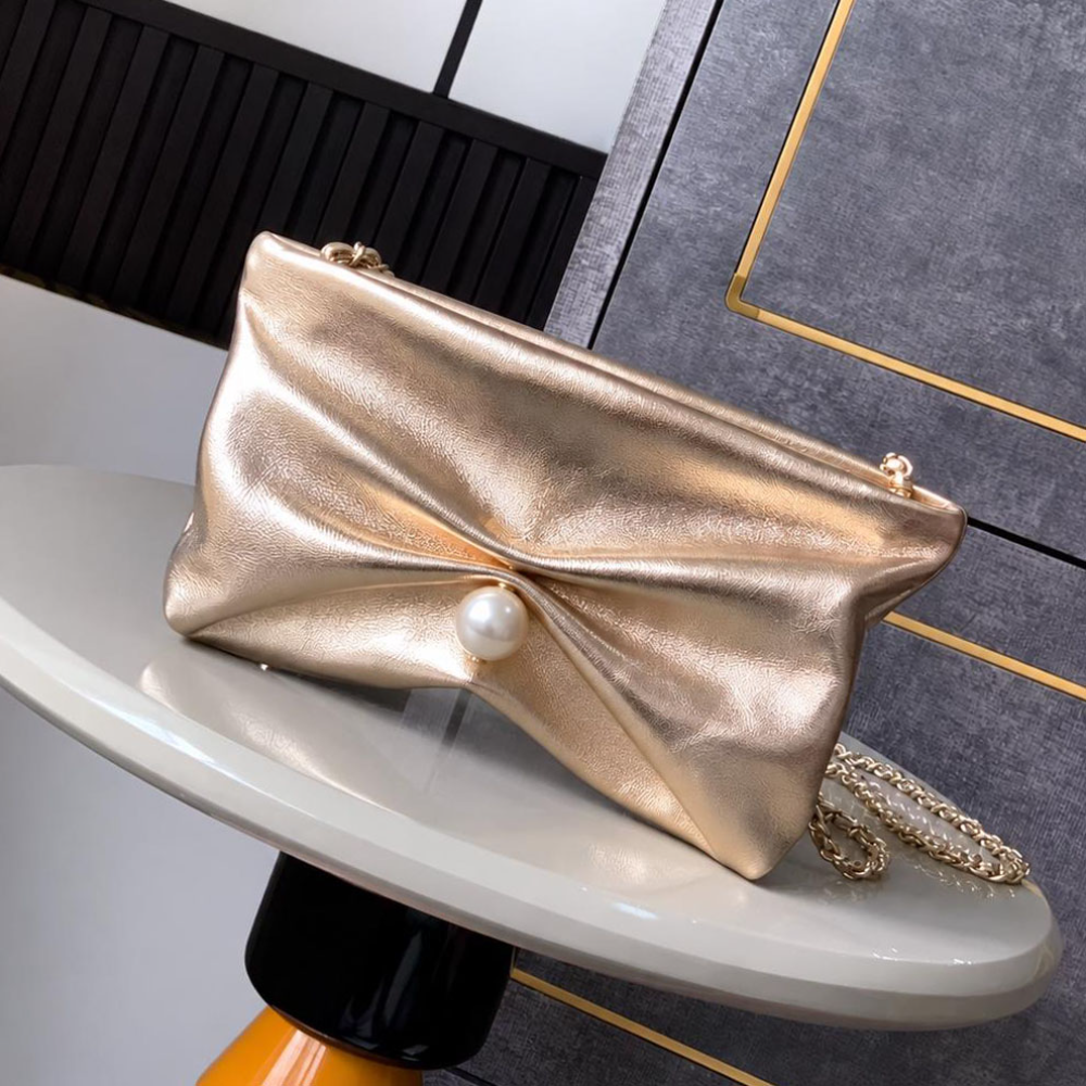 Ruched Clutch Bag Elegant Soft Leather Pearl Accent Chain Shoulder Evening Purse for Dinners and Parties Top-Tier Designer New Arrival