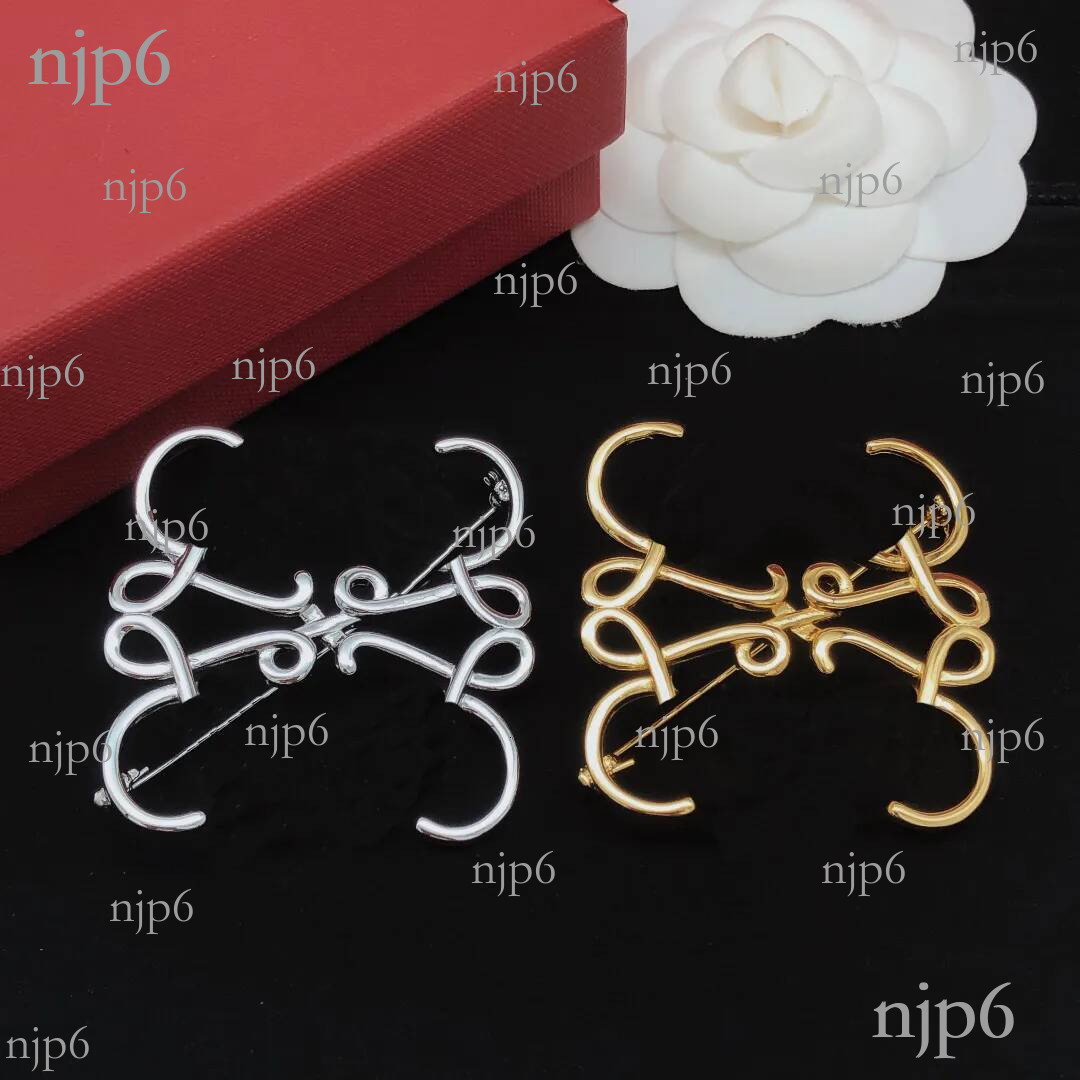 Brooch designer luxury broche Letter solid colour design brilliance versatile style brooch dinner wear great Three colours jewlery very good