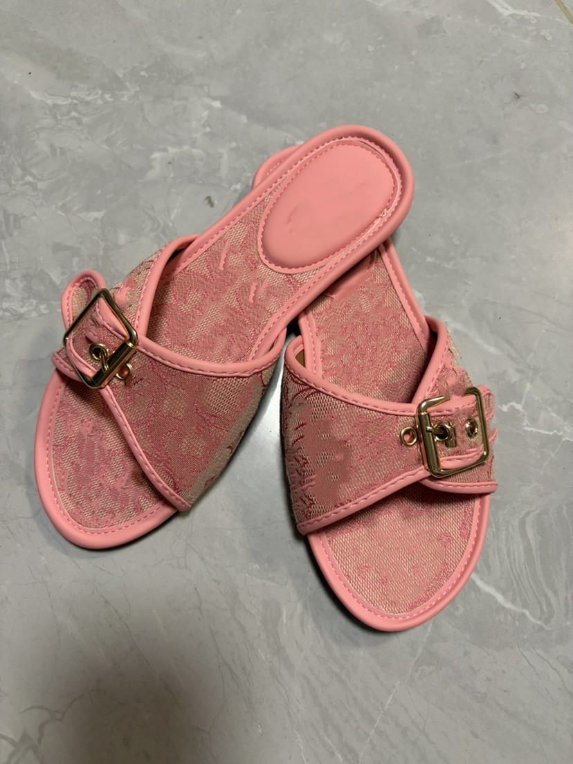 Slides Outside Women's Slippers and Ladies Sandals Leather Open Toe Flip Flops Height Shoes on Offer Waterproof Summer Footwear