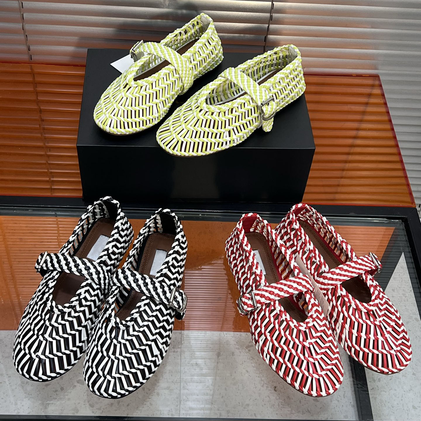 High version Mary Jane womens shoes, new runway style, hollowed out double tone hand woven flat ballet flat sole single shoe