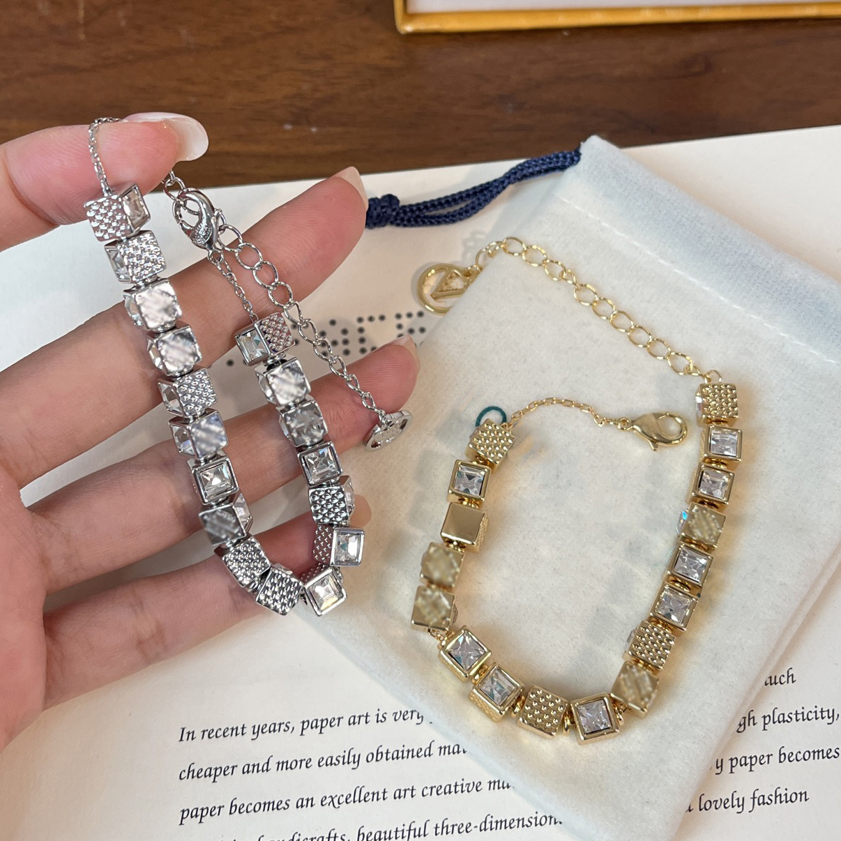 Crystal Bracelet Chains Chunky Chain for Women Men Copper Charm Classic Design Letter Bracelet Fashion Fine Jewelry Women Girl's Birthday Gift