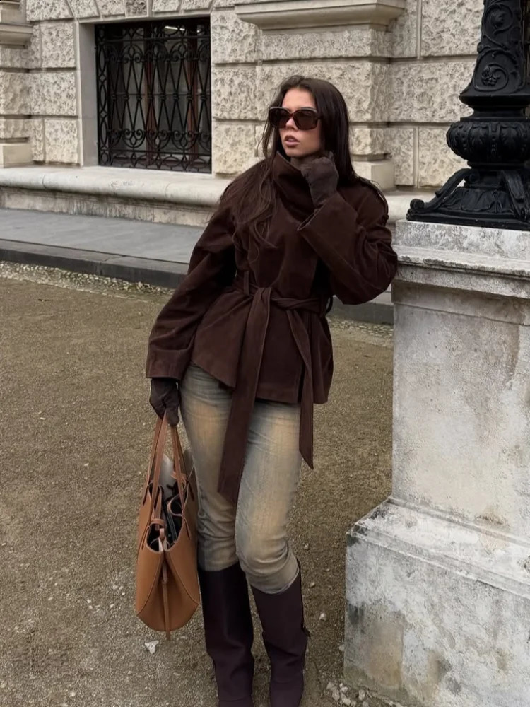 Brown Suede Belt Short Trench Coat Women High Funnel Collar Epaulet Raglan Sleeve Waist Tie Coats Vintage Autumn Commuter Jacket 260917