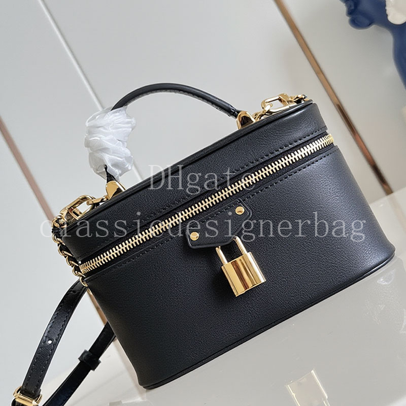 Women Luxury Handbag Designer Vanity Chain Pouch Master quality Shoulder Bag 19CM With Box LV01G
