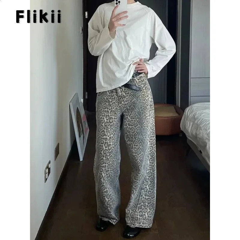 Leopard Print Jeans Women Y2K Retro Street Loose Sk8 Style Wash Jeans Casual 90s style High Waist Straight Jeans Spring 260917