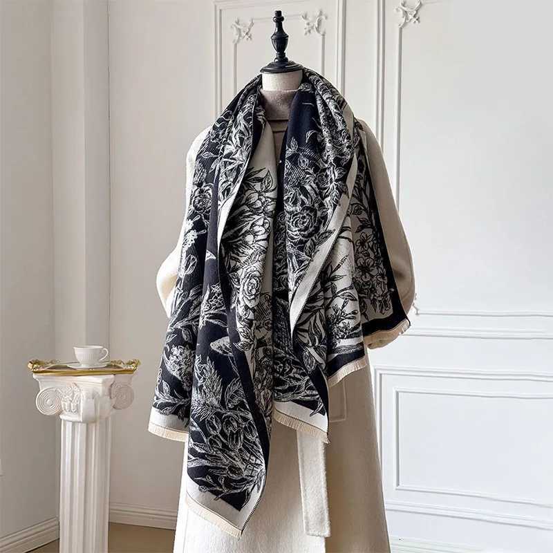 New French Retro Butterfly Premium Imitation Cashmere Scarf Women's Autumn and Winter Thickened Outer Warm Office Shawl X260917