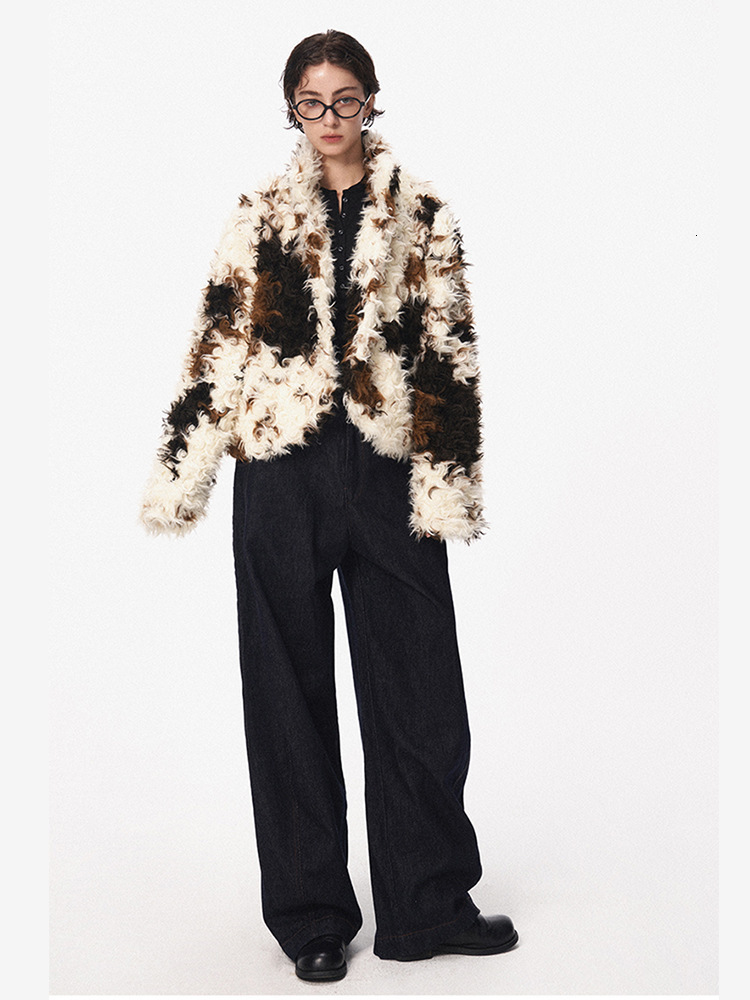Maillard Style Short Coat With Fur Collar For Women Fashion Fall Winter Outerwear For Daily Shopping Hangout Weekend Outings And Common Casual Occas