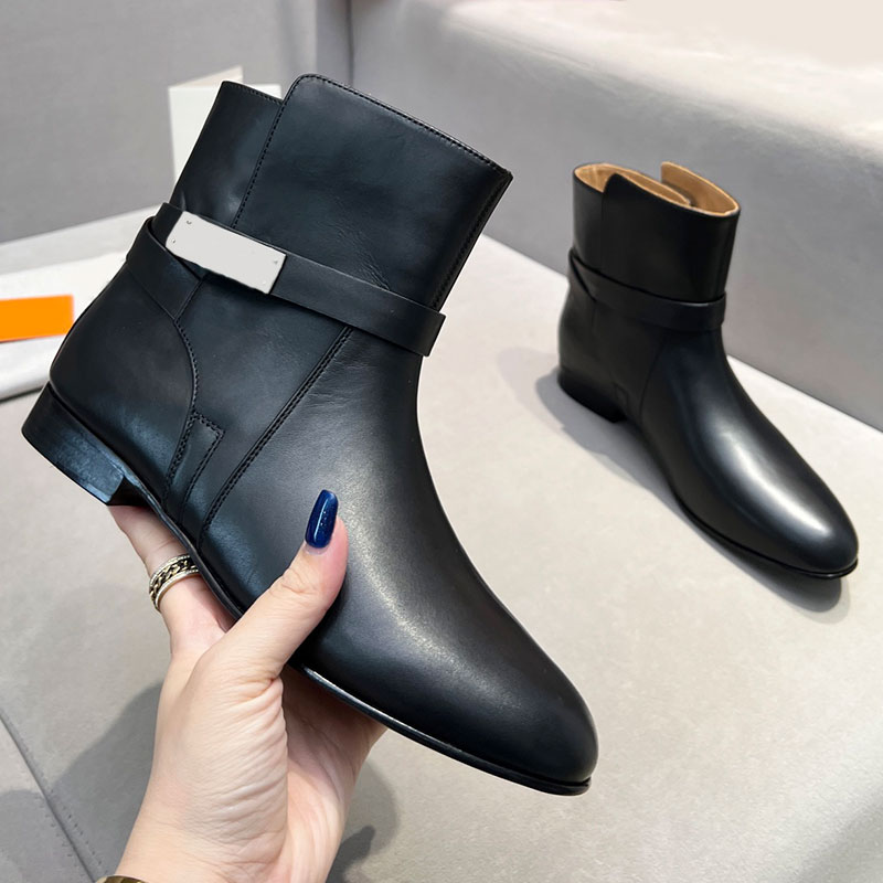 Neo ankle boot designer autumn versatile boots luxury womens boots anti slip wear resistant leather outsole boots with iconic metal logo on the side