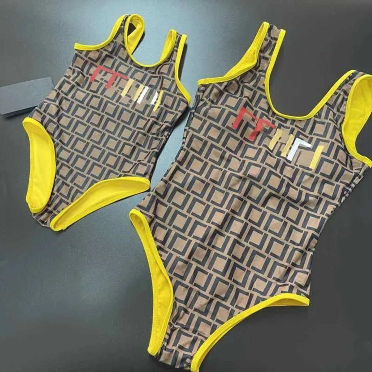 UV Protection Bikini Bikinis Set Swimwear Designer Family Mother Baby Bathing * Suit Letter Lovers Shorts Padded Womens Quick Dry Swimsuit Summer Be