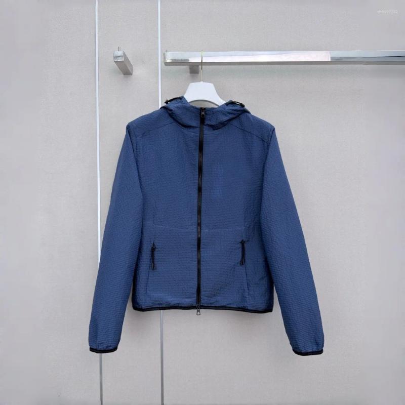 High Quality Bubble Texture Hooded Short Sun Protection Jacket Woman's Tops TC26529263